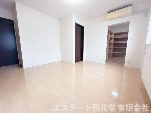 桜台住宅の寝室