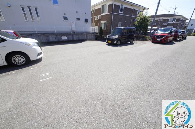 コート・ド・メールⅡ番館B棟の駐車場