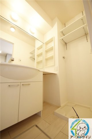 コート・ド・メールⅡ番館B棟の洗面所