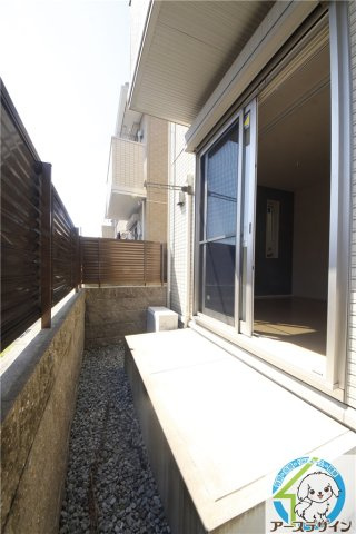 コート・ド・メールⅡ番館B棟のバルコニー