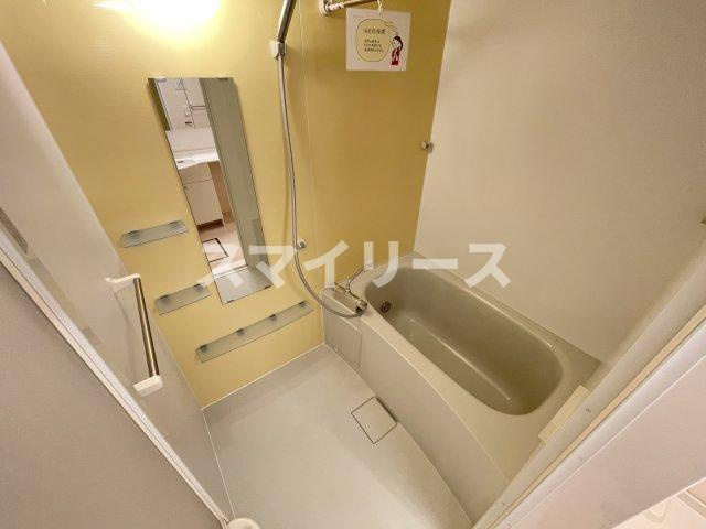 プレジールヤストシの浴室