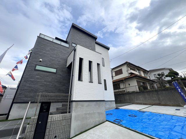 町名は東山田、駅は北山田、ぼく山田【都筑区東山田4丁目新築戸建】の外観|外観もきれいです