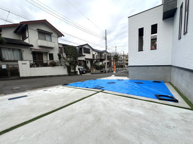 町名は東山田、駅は北山田、ぼく山田【都筑区東山田4丁目新築戸建】の駐車場|駐車場の用意があります