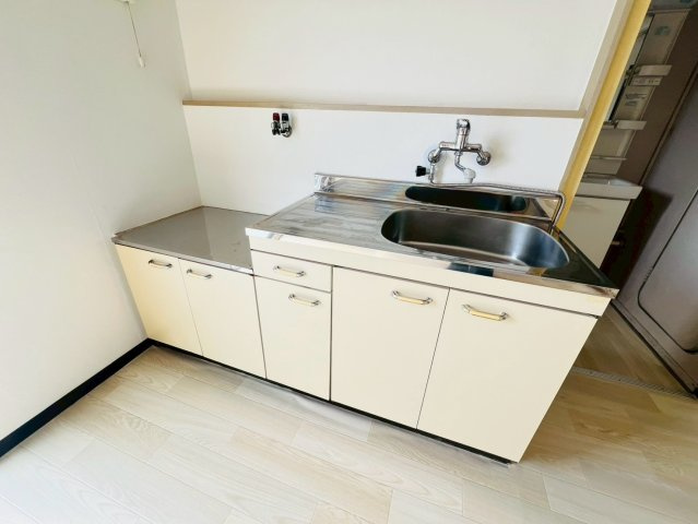 上高丸厚生年金住宅3号棟のキッチン