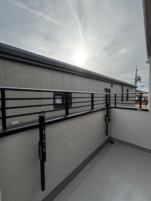 【バルコニー】 | 尾張旭市大塚町３丁目《仲介手数料無料　 | 〈内覧予約キャンペーン実施中！〉マックスバリュde住まい相談までご連絡下さい。