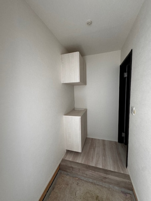 【玄関】 | 尾張旭市大塚町３丁目《仲介手数料無料　 | 今すぐのご案内可能です！→  0120-336-922　までお気軽にお問い合わせください。