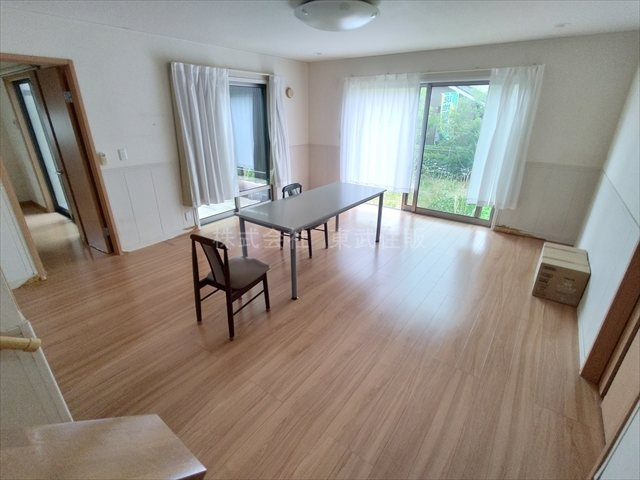 【居間・リビング】の画像