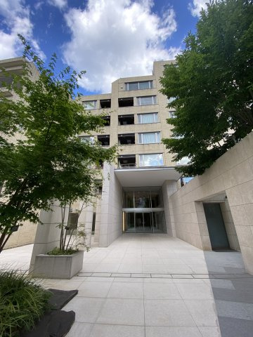 ミッドガーデン赤坂氷川