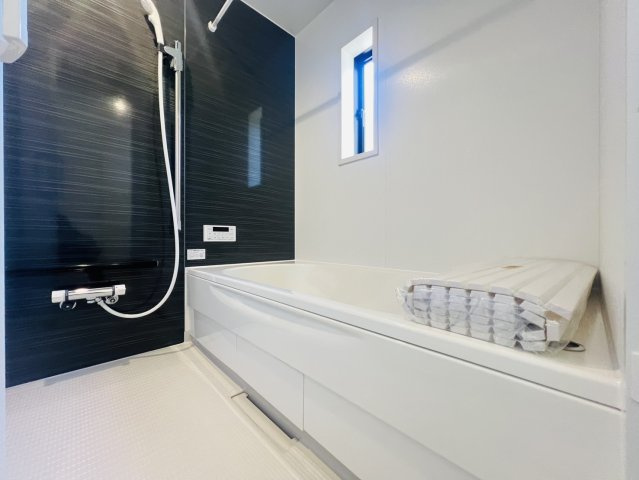 高浜市稗田町5丁目7-2『仲介手数料無料』新築戸建ての浴室