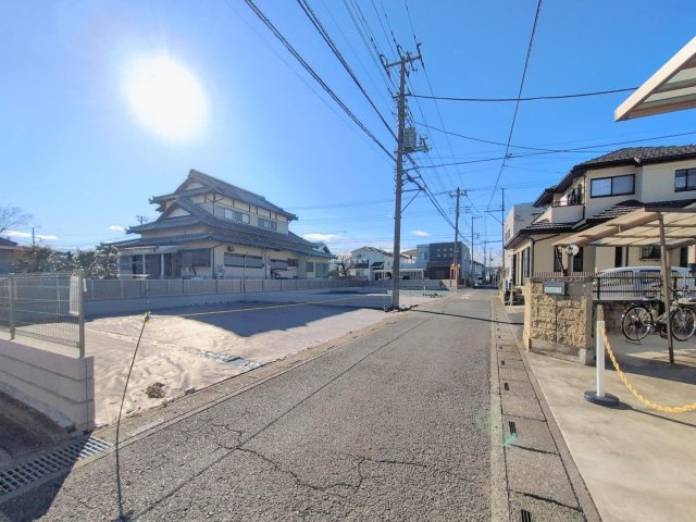 ふじみ野市仲２丁目の売地の前面道路含む現地写真|北側約4m公道です。
