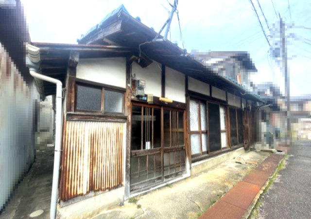 大津市本堅田2丁目古家付き土地