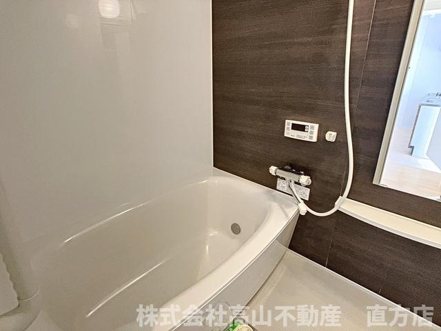 直方市大字感田の賃貸マンションの浴室