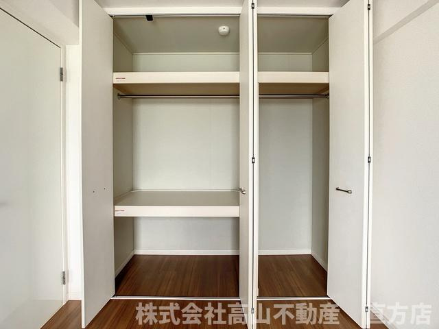 直方市大字感田の賃貸マンションの収納