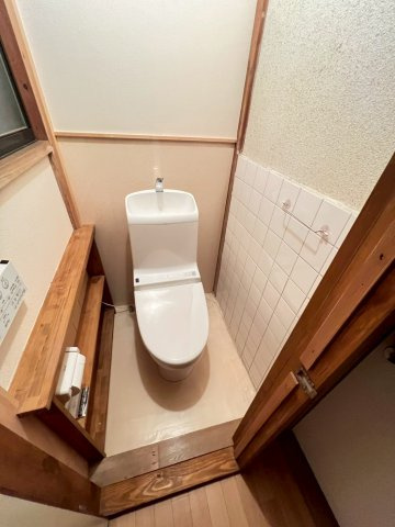 茨木市豊川４丁目貸家のトイレ