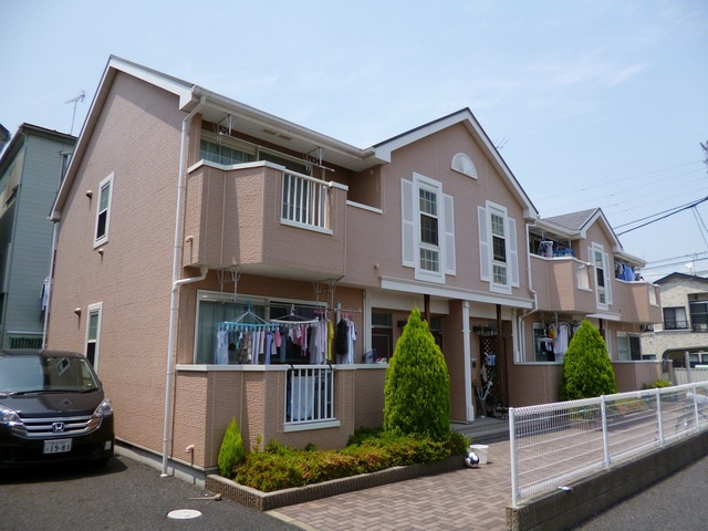 コンフォートⅠの外観|おしゃれな外観で静かな住環境♪ファミリーのおすすめです。