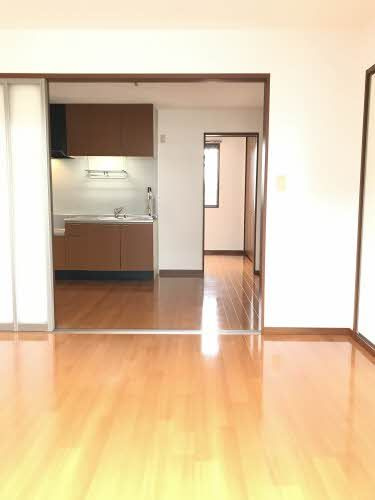 シャイニング テル Ｂ棟