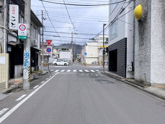 想定年間賃料37.2万　想定利回り13.2％　SRC・RC造の周辺