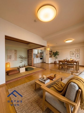 ロワールマンションアール春日の居間・リビング