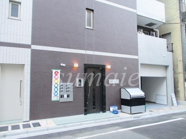 IKEZAWAビルのエントランス|こちらが入口です。