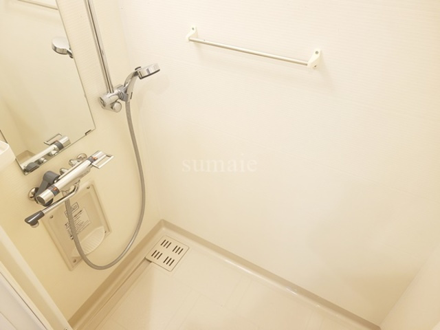 IKEZAWAビルの浴室|癒しのシャワールームです☆