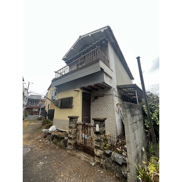 大今里四丁目一戸建ての外観