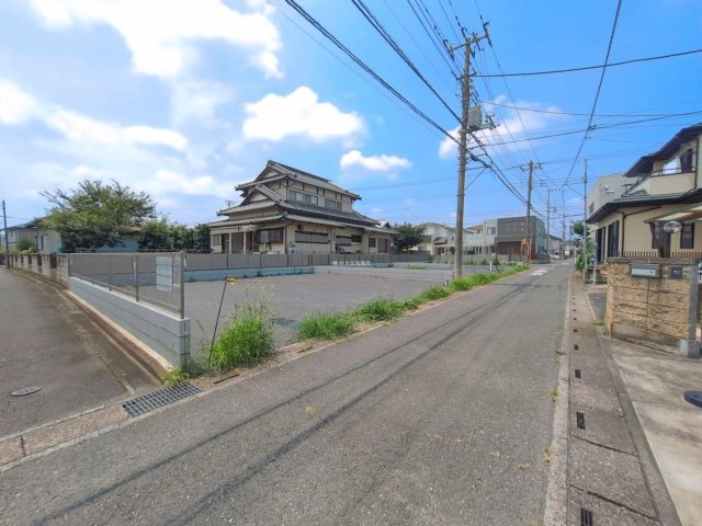 ふじみ野市仲２丁目の売地の前面道路含む現地写真|北側約4m公道です。
