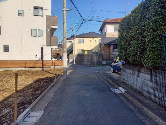 3/19　区割り変更の前面道路含む現地写真