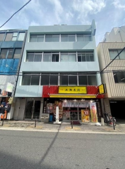 ヒカリビル