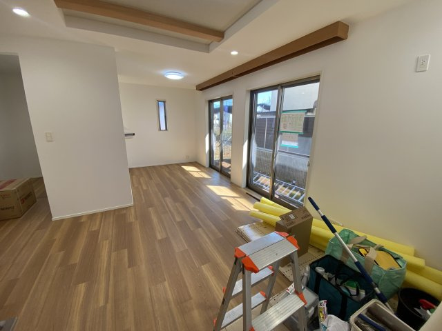 恩多町5丁目　中古戸建の居間・リビング