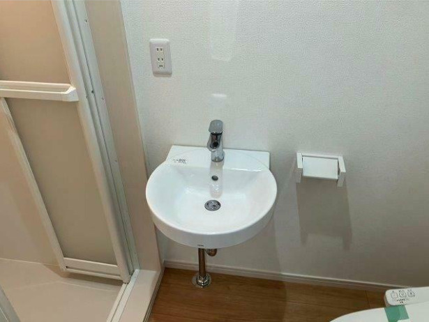 中野区江古田２丁目のアパートの洗面所