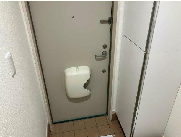 中野区江古田２丁目のアパートの玄関