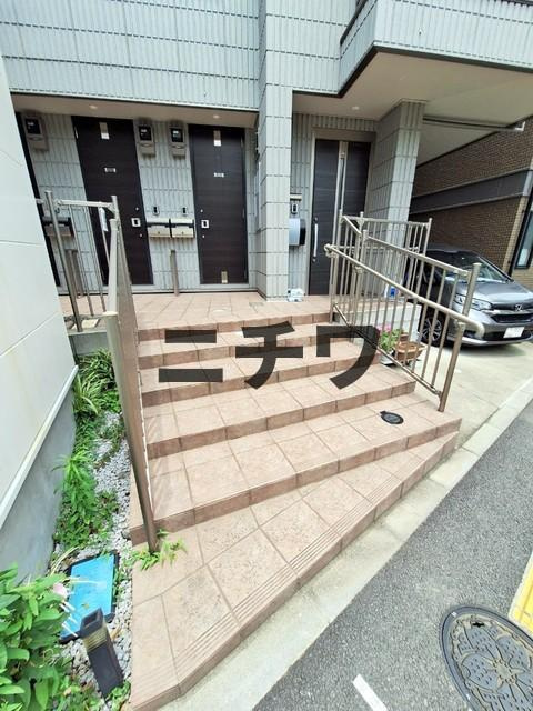 ゼームス坂メゾンのエントランス