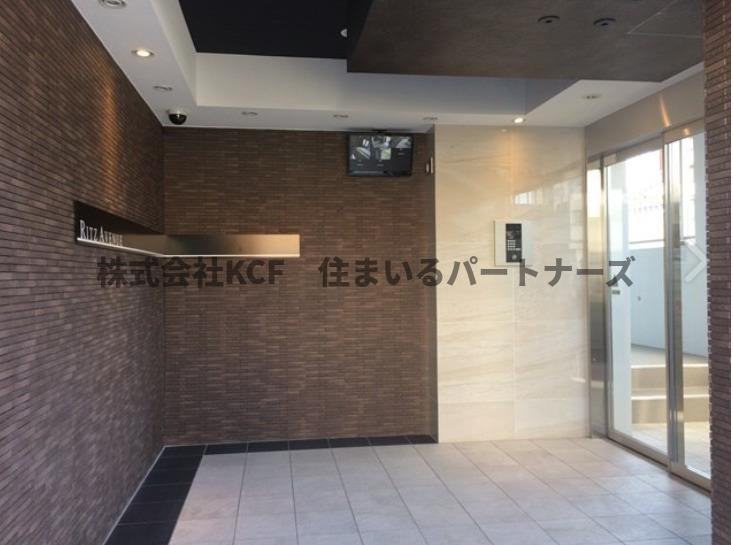 リッツ・アヴェニューのエントランス|建物の内部です