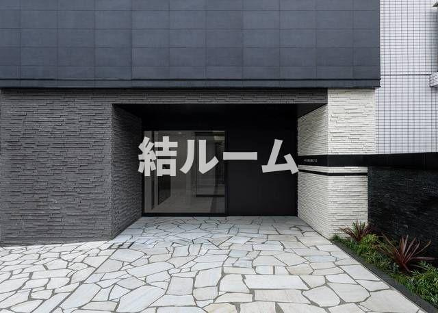 板橋区板橋４丁目の賃貸マンションのエントランス