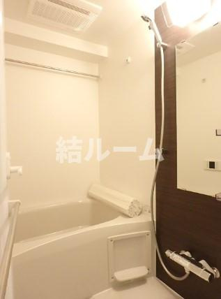 板橋区板橋４丁目の賃貸マンションの浴室