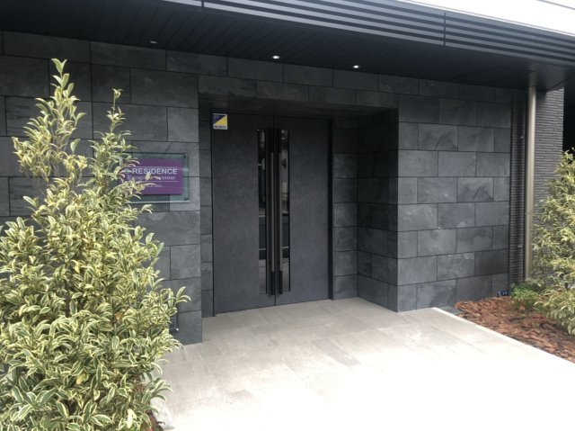 S-RESIDENCE両国avenueのエントランス