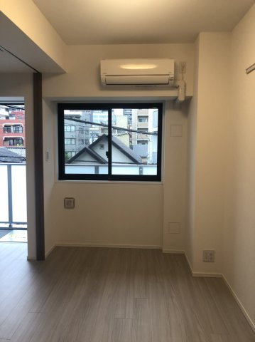 S-RESIDENCE両国avenueの洋室