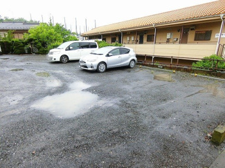 【駐車場】 | いつでも目の届く敷地内に駐車場があります♪お車をお持ちの方におすすめです！