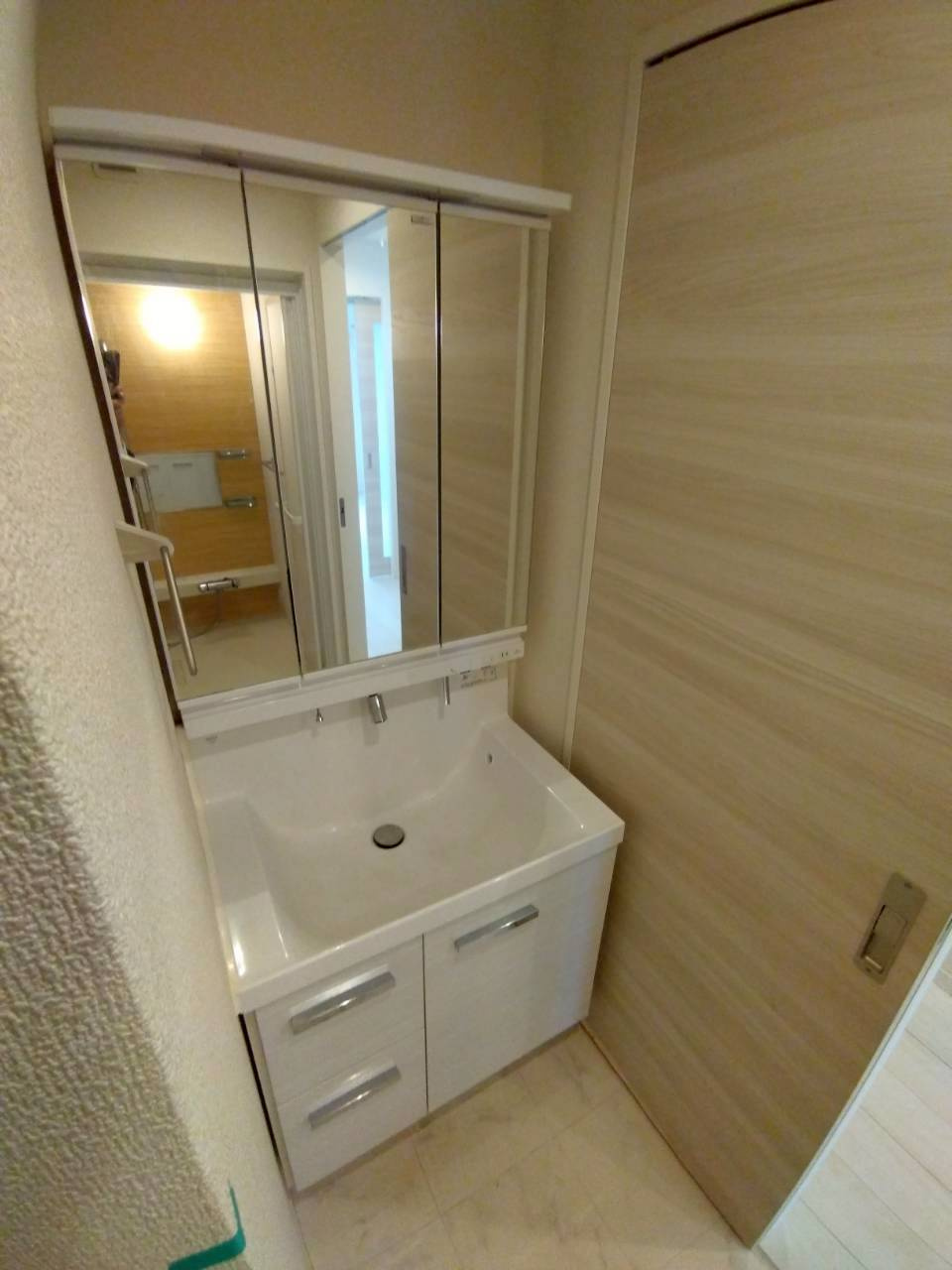 ＳｈａＭａｉｓｏｎ　Ｋ．Ｈａｒｕｋａの洗面所|不審者の建物共用部への侵入を防ぎます。
