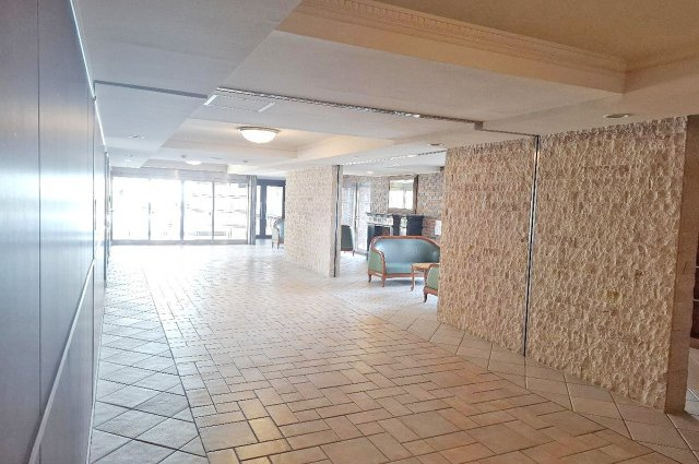 エスリード藤井寺のエントランス|ロビー