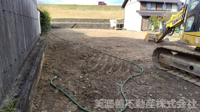 ６６５７７　岐阜市鏡島東３丁目土地の外観