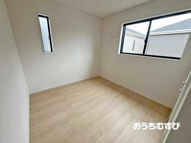 春日井市上条町9丁目(全4棟)の洋室