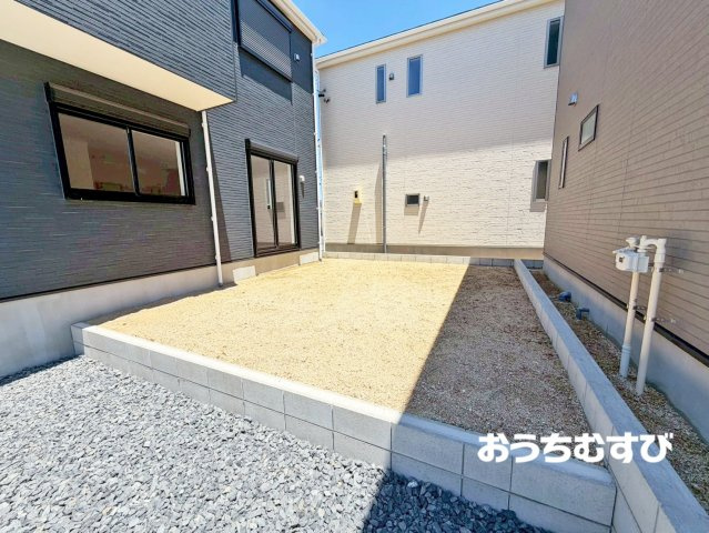春日井市上条町9丁目(全4棟)の庭