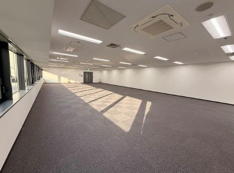 ＴＨＥ　ＰＥＡＫ　ＳＨＩＮＳＡＩＢＡＳＨＩの内装