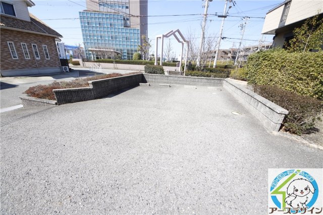 GRANCEED寿の駐車場|※類似部屋