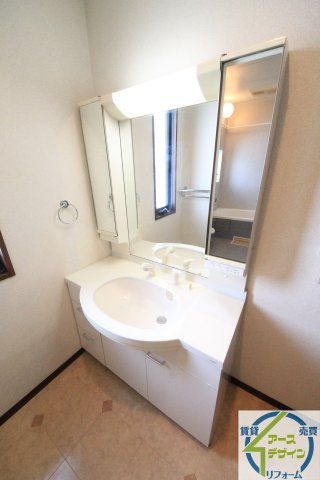 GRANCEED寿の独立洗面台|※類似部屋