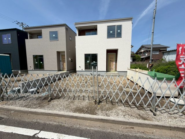 坂出市　白金町⑨　太陽光つきオール電化住宅