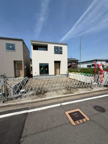 坂出市　白金町⑨　太陽光つきオール電化住宅の外観|建築中写真（2025.5.2）