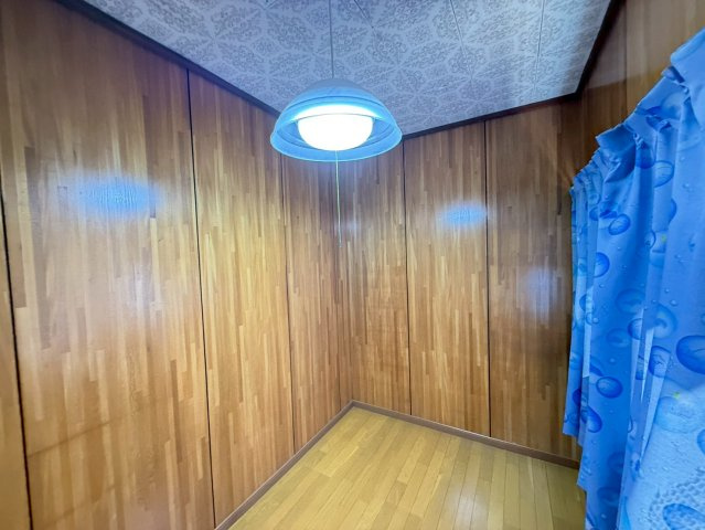 黒原新町戸建　賃貸の洋室|コンパクトで使いやすい洋室です