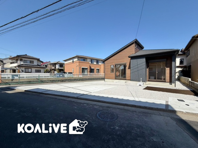 【外観】 | 前橋市下新田　平屋　新築住宅 | 現地ご案内ツアー開催中！早朝やお仕事帰りのご見学にもすぐ対応致します！見学ご予約はコアライブまでお気軽にお問い合わせ下さい！